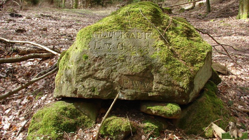 Ritterstein Nr. 010-2 Glückauf L.v.G. 1838.JPG - Ritterstein Nr.10 Glückauf L.v.G. 1838